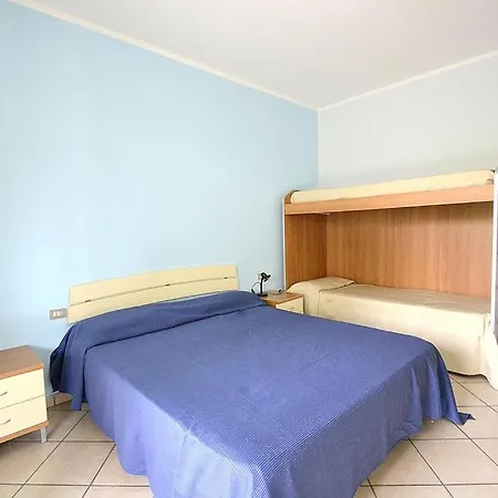 Marina Sleeps 6 Villa