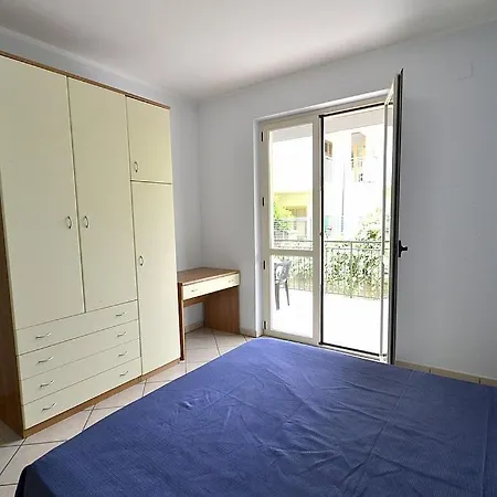 Marina Sleeps 6 Villa Ascea