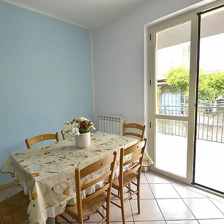 Marina Sleeps 6 * Ascea