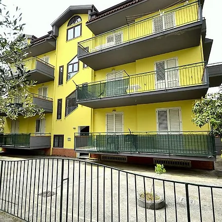 Marina Sleeps 6 *